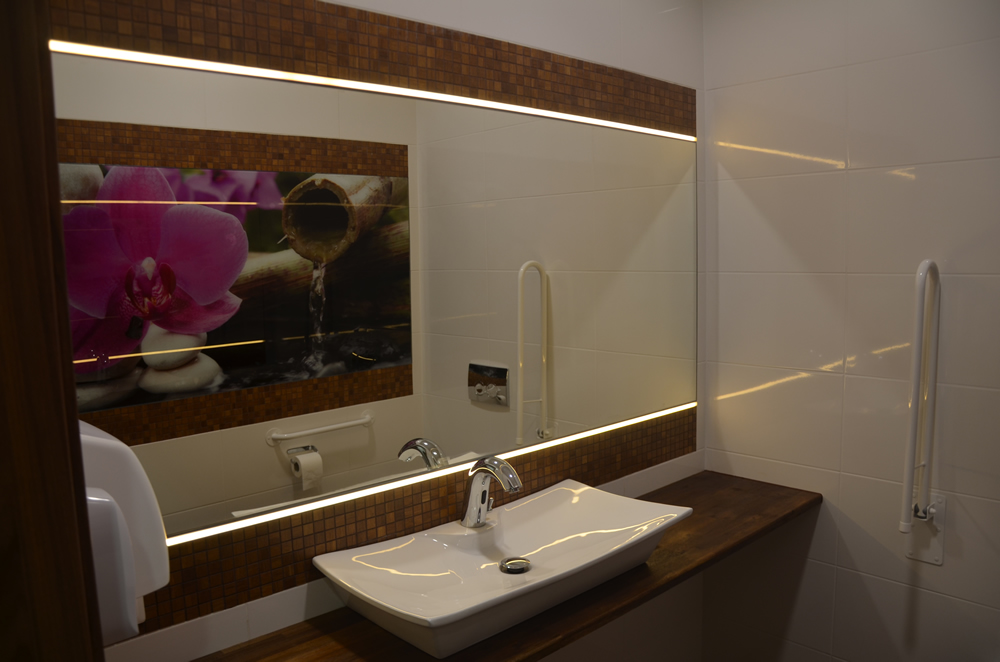 Fotel stomatologiczny z monitorem